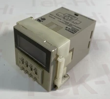OMRON H3CA-8 DIGITAL TIMER RELAY H3CA8 OVERNIGHT SHIPPING