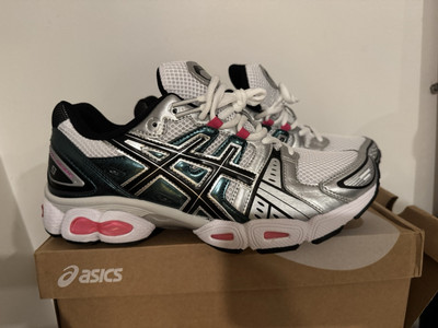 Asics Gel Nimbus 9 Weiß Pink 