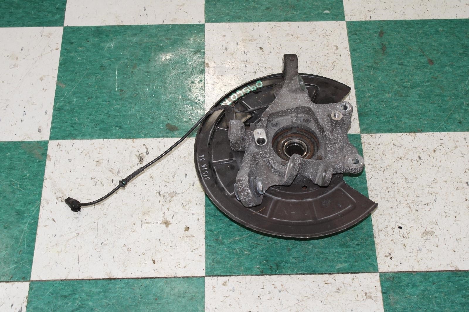 14-17 Ghibli 3.0L SQ4 AWD Rear Passenger RR RH Bearing Hub Spindle Assy OE OEM