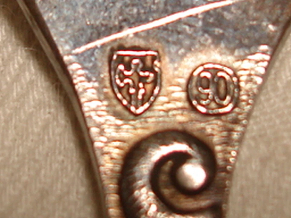 HILDESHEIMER 玫瑰老式 DEMI 沙漠叉 5.125 完好 — 第 2/4 张图片