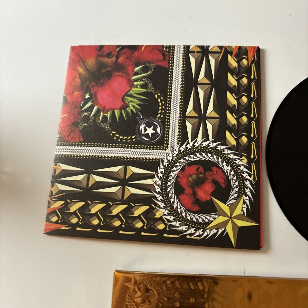 洋楽 Jay Z kanye west Watch The Throne Watch the Throne (Deluxe) - Album by JAY-Z & Kanye West