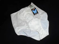 NWT Ivory White & Lace Vintage Women's FLEXEES Be Brief Shapewear Panties XL