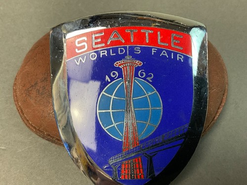 1962 Seattle Worlds Fair Car Badge Hood Grill License Plate Topper Ornament - Picture 5 of 8