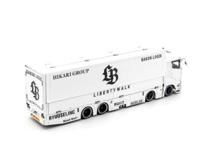 GCD 1:64 Liberty Walk LB-Trucks Mitsubishi Fuso Super Great
