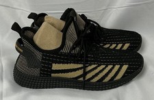 Tenis deportivos Pony PP2 Spike Knit negro y dorado metálico talla 7,5
