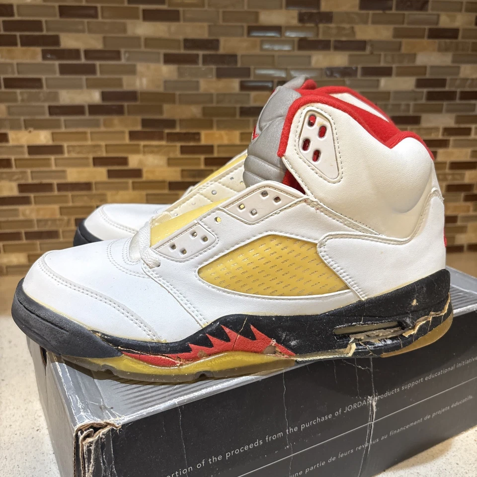 Nike Air Jordan 5 Retro 2000 V Rojo Fuego talla 8 TOTALMENTE NUEVAS con entresuela desmoronada DS Foto 4 de 4