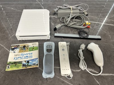 Nintendo Wii + Sports Resort console bundle | Fast Shipping!