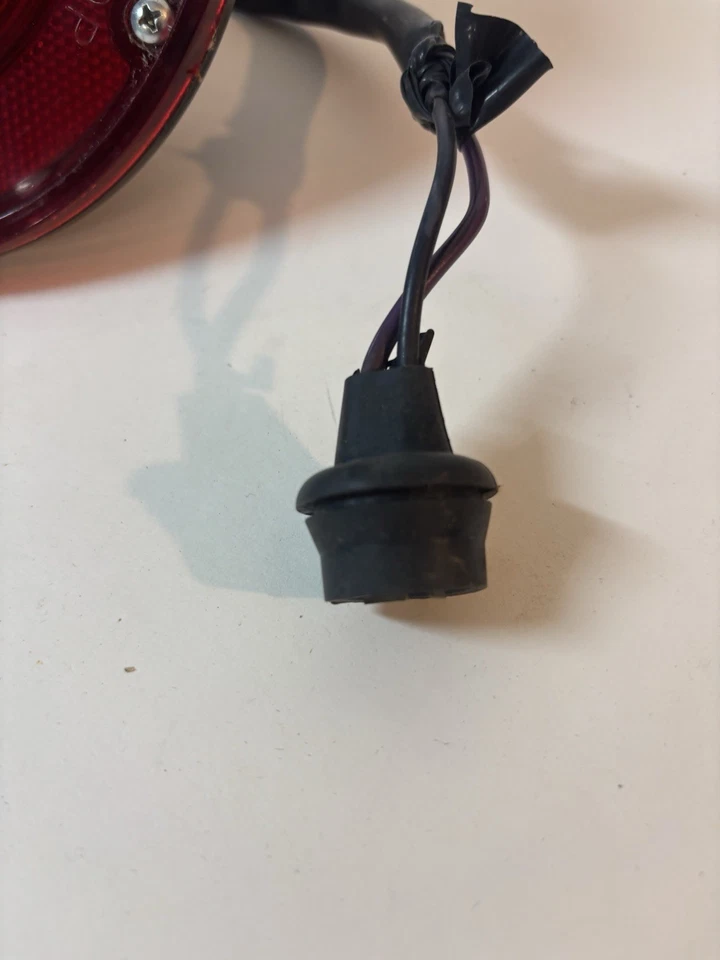 NOS 1967 - 1978 雪佛兰 GMC 卡车踏板尾灯镜片 原始设备制造商 通用指南 对 原始设备制造商 — 第 3/4 张图片