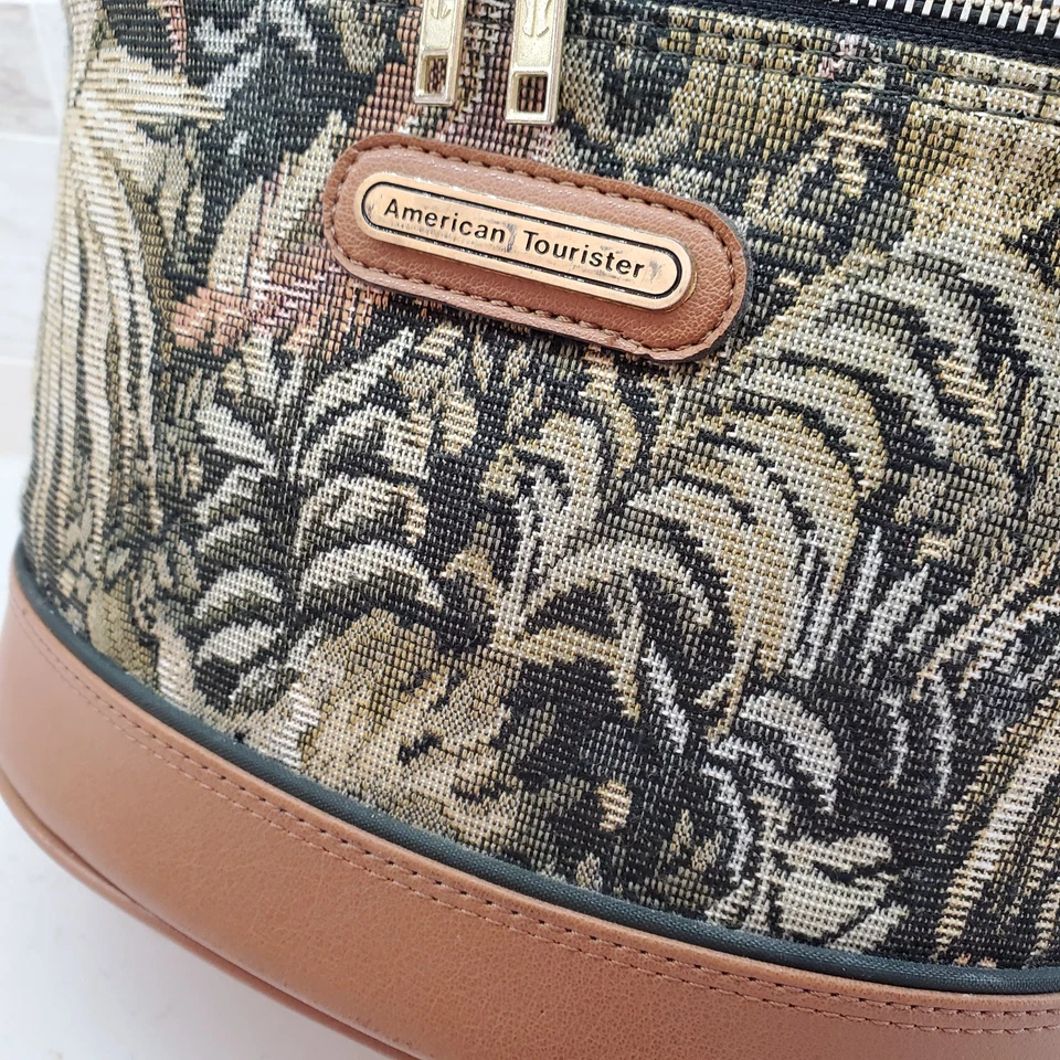 Estuche Tren Tapiz Vintage American Tourister Palm Beach Alfombra Floral Ovalada Foto 3 de 4