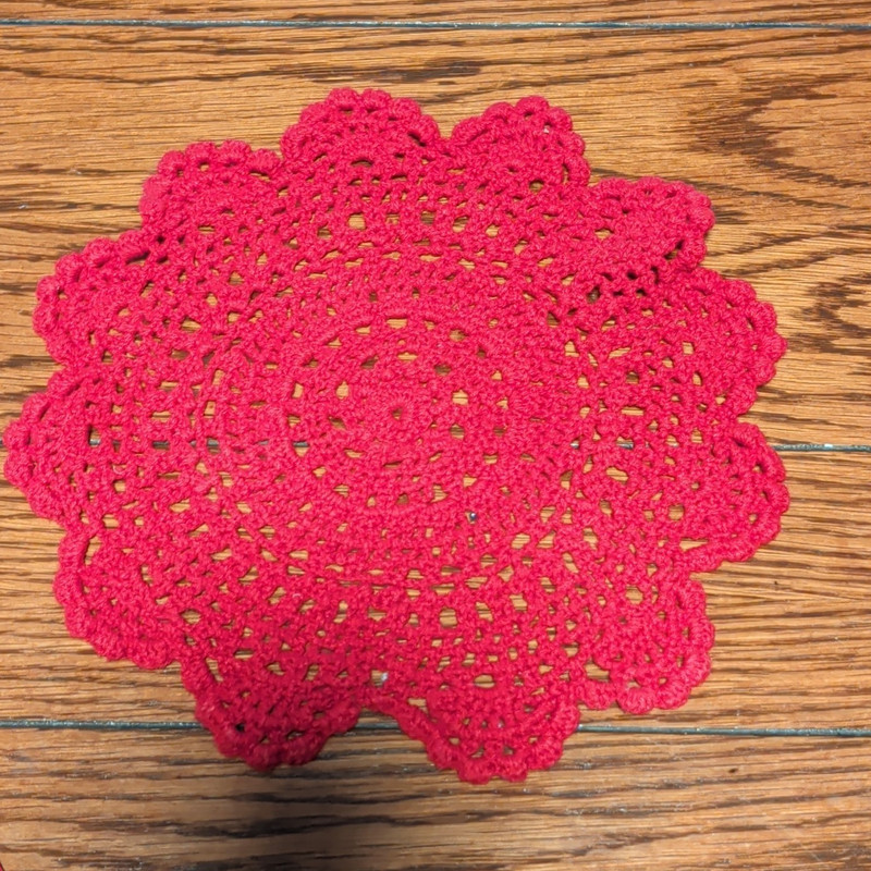 Handmade Red Hand Crocheted Scalloped Round Doily Lace Mat Approx 8 in Diameter