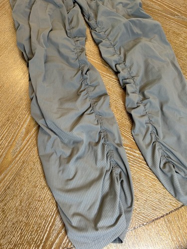 Ivivva By Lululemon Live To Move Dance Studio Pants Size 8 - Gray - Picture 2 of 5