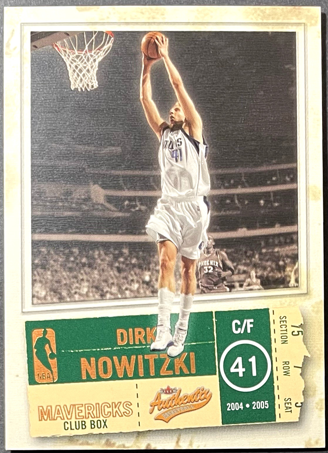 ( /25) Dirk Nowitzki 2004-05 Fleer Authentix #38 Club Box SSP Parallel Mavericks