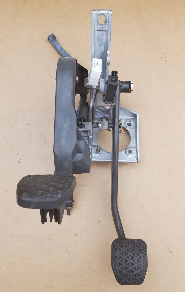 E36 clutch sale pedal assembly