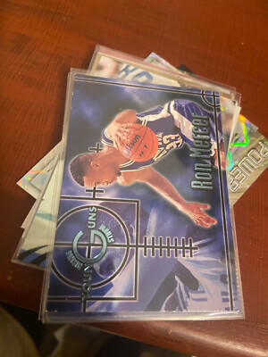 1997 Wheels Rookie Thunder #YG2 Ron Mercer Young Guns Storm Front