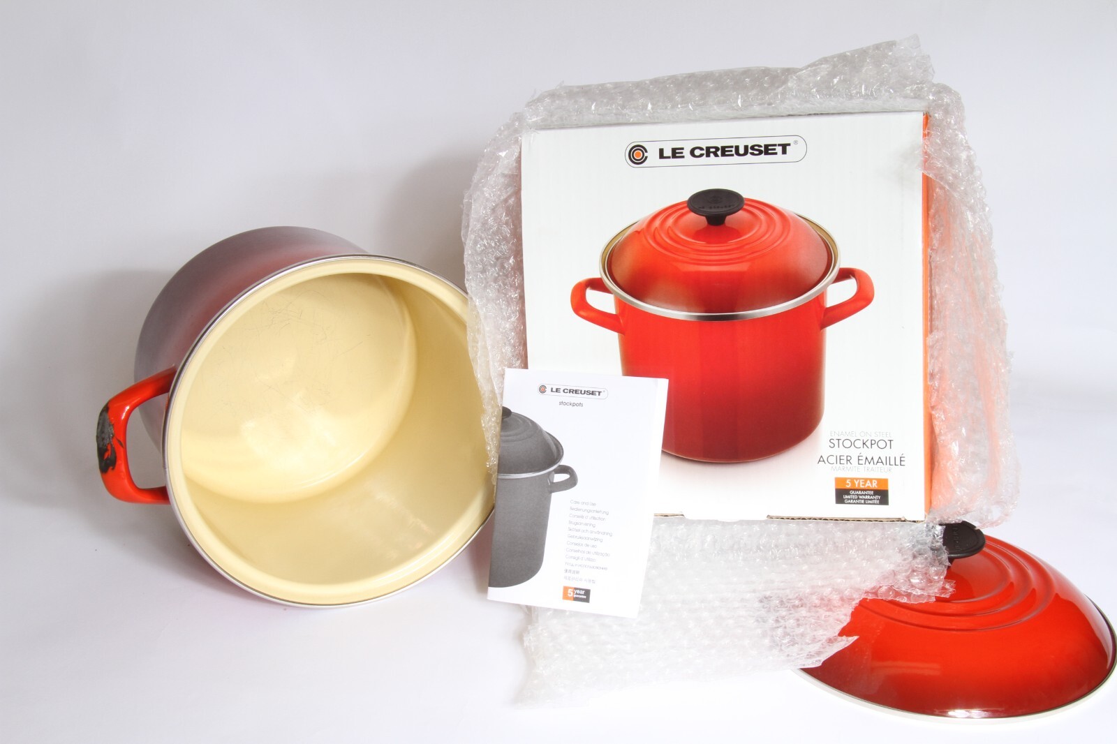 Le Creuset Stock Pot , Red, 7.5 " tall 8" wide used handles have