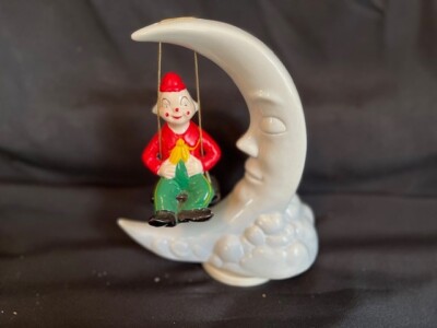 VTG CLOWN SWINGING ON THE MOON CERAMIC MUSIC BOX WORKS PLAYS