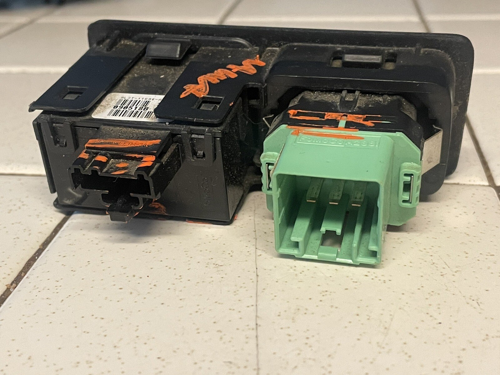 09 10 11 12 13 14 Ford F150 Pedal Adjuster Switch Control Power  