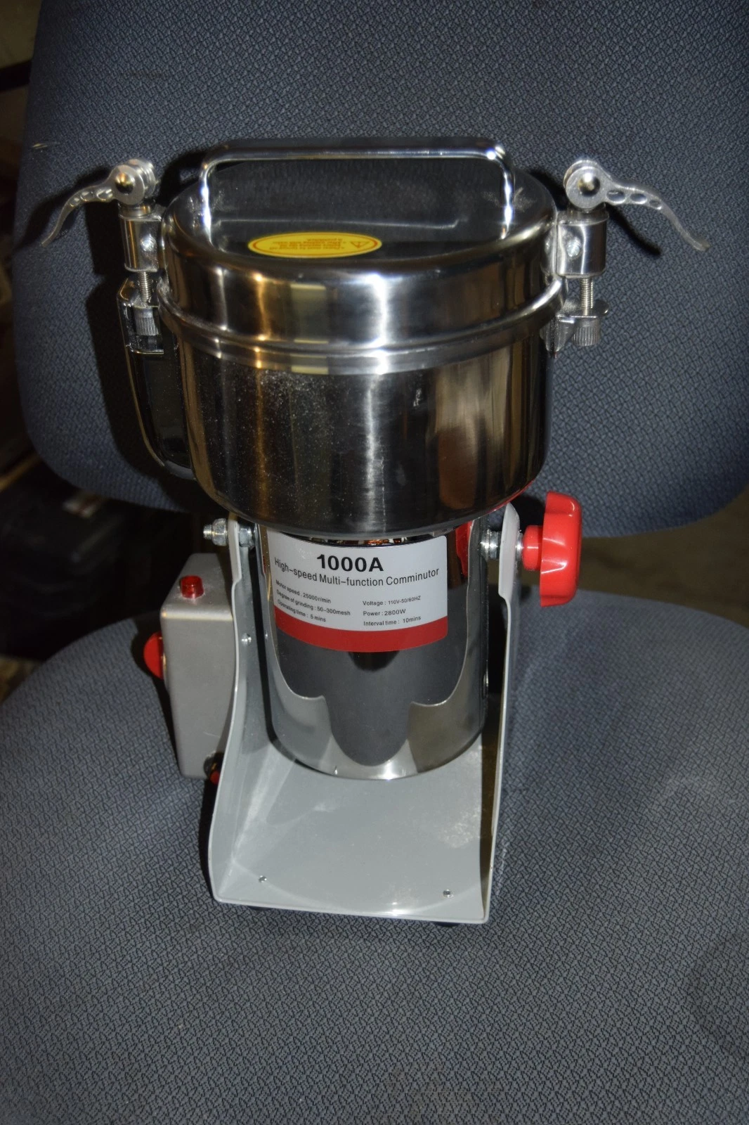 1000A Stainless Steel High-Speed Grain/Spice GRINDER Coffee Beans Nuts Herbs,