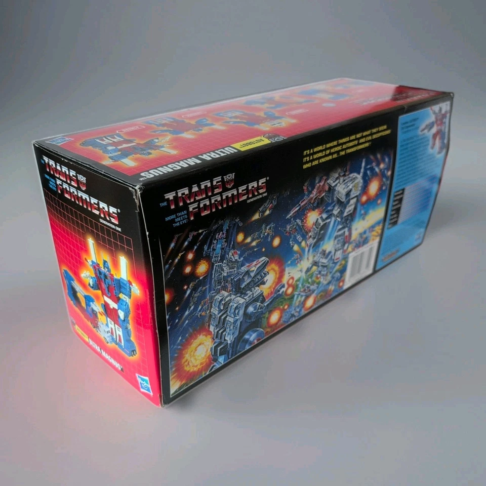 G1 Transformers Generation One Ultra Magnus 2012 Toys"R"Us-exclusive reissue - Image 4 of 4