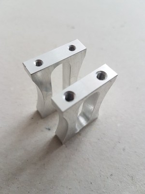 67240 FG Servohalter Alu stehend 2-teilig