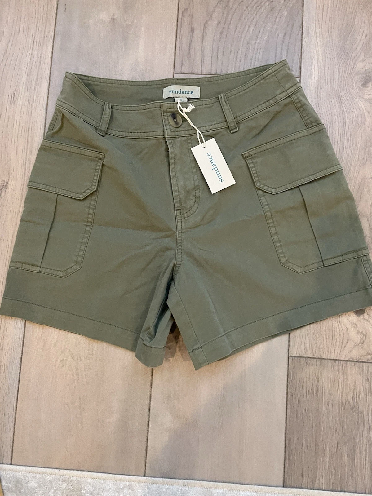 NEW Sundance Catalog CELIA Womens Olive Green Cargo Shorts Pockets Cotton Poly 6