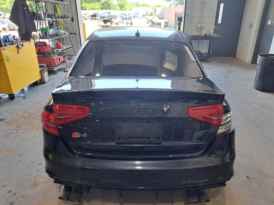 Lámpara trasera izquierda lado conductor 2014 S4 Audi Sku#4168360 Foto 4 de 4