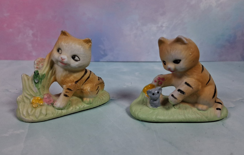 Set of 2 Vintage Small Kitten Porcelain Tabby Made in Taiwan Cat Figurines