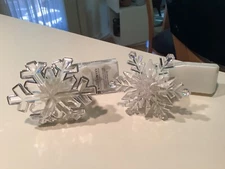 Bath & Body Works Home Wallflower Crystal SnowFlakes  Plug in Diffuser Lot of 2