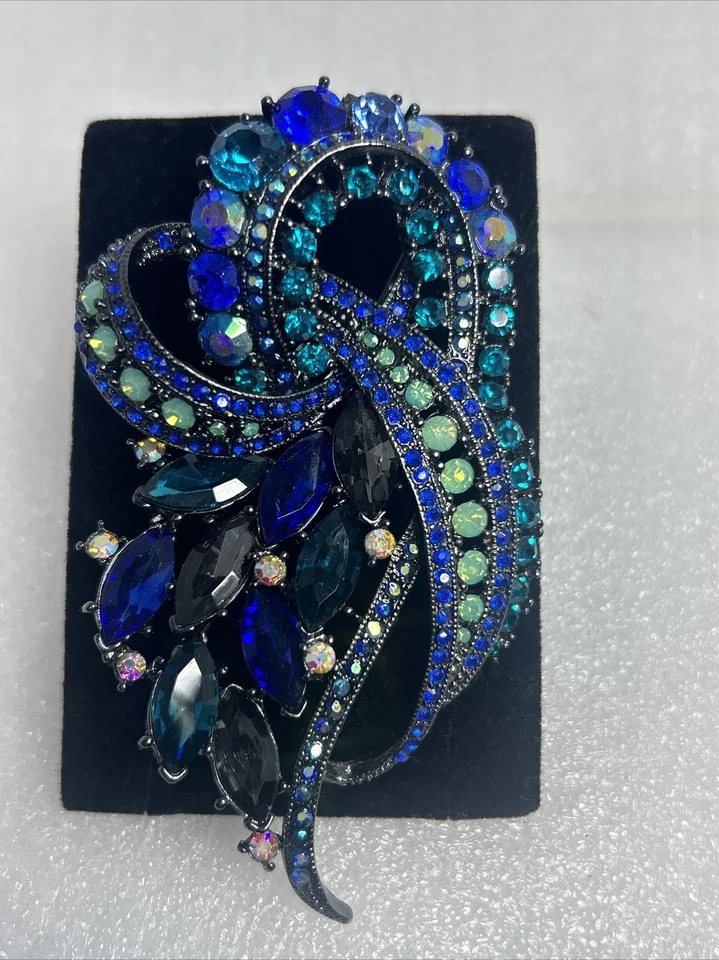 Брошь Joan Rivers Pin Classics Collection Jeweled Ribbons Of Crystals QVC - Изображение 2 из 4