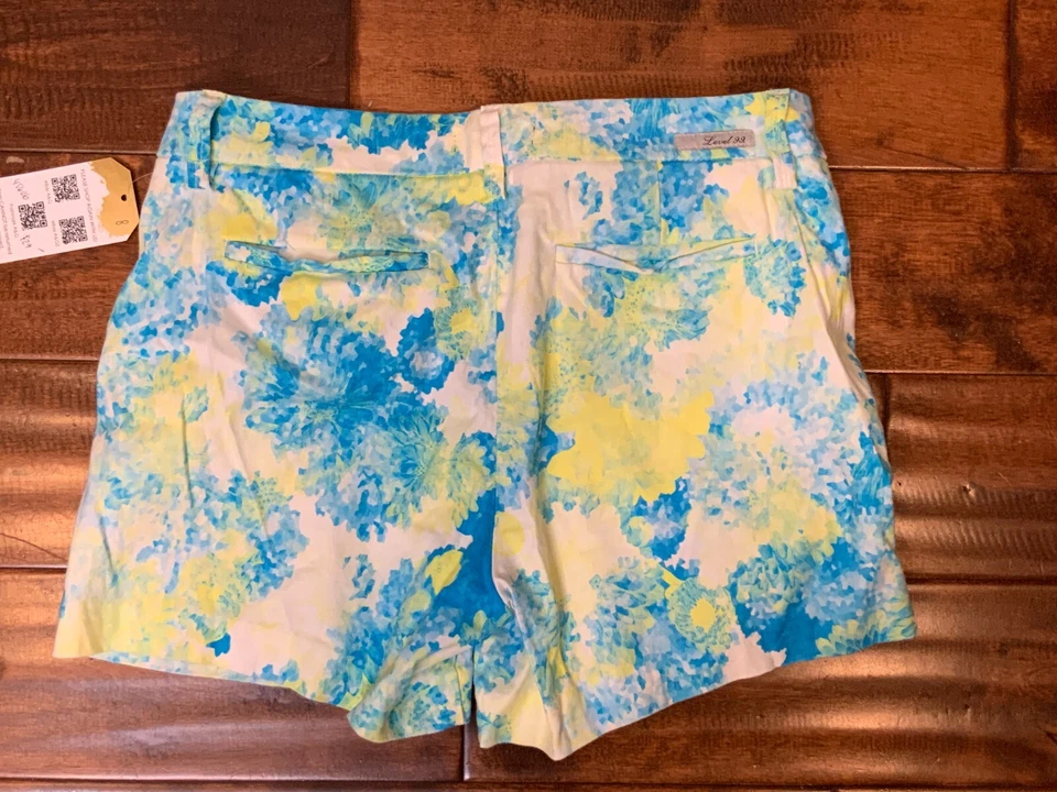 Pantalones Cortos Level 99 Azul, Blanco y Amarillo Floral Frente Plano, Talla 28 Foto 3 de 4