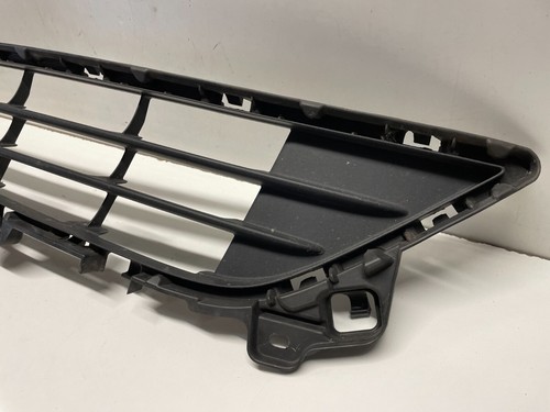 Pare Choc Avant Inférieur Grille Mazda 6 MK3 2013 - Photo 7 sur 13