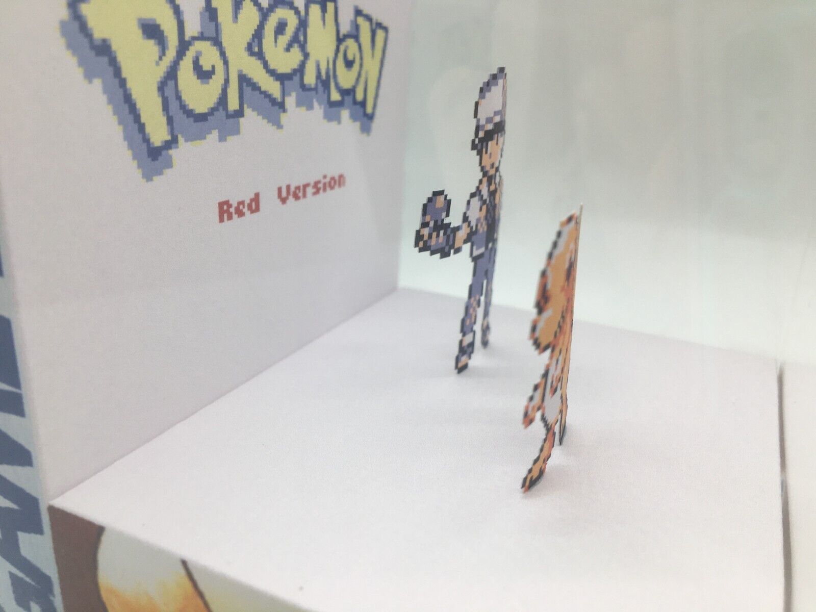 Pokemon Red/Blue - GeekRama diorama em cubo