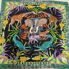 Herm s Carr 90 La Marche du Zamb ze Scarf