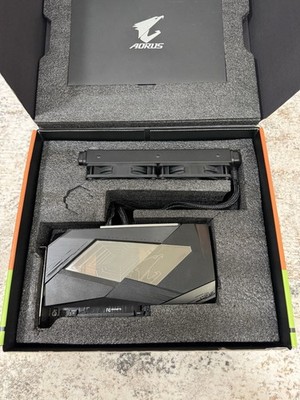 Gigabyte AORUS Xtreme Waterforce GeForce RTX 3090 24GB GPU Very Good Condition
