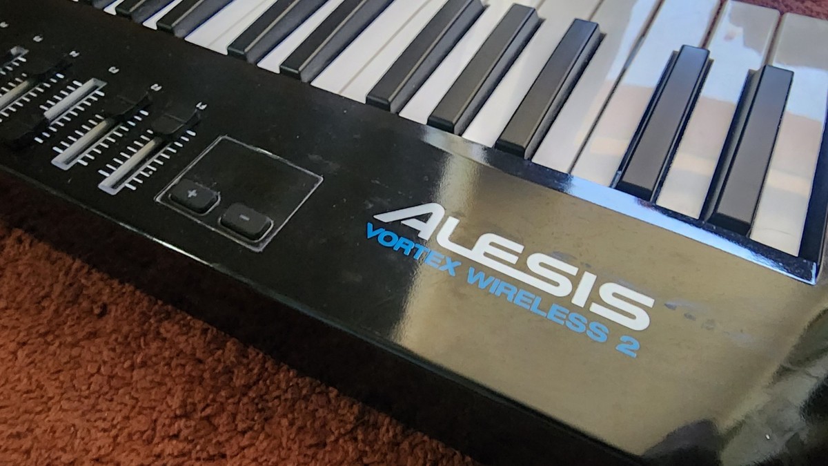 Alesis Vortex Wireless 2 USB/MIDI Keytar Controller | eBay