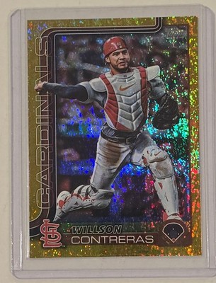 2025 Topps #472 Willson Contreras Gold Holo Foil #/50
