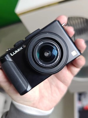 LUMIX DMC-LX7 コンパクトデジタルカメラ 黒 Panasonic LUMIX DMC-LX7 10.1MP Digital Camera - Black for sale