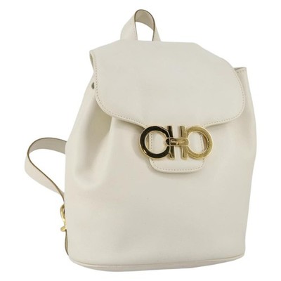 Salvatore Ferragamo Backpack Leather White Gold Auth 154163 Salvatore Ferragamo Backpack Patent leather White Gold Auth  main image 4
