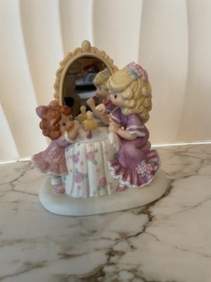 Enesco Sisters & Best Friends  Putting On Makeup  Ltd Ed Figurine 173606 New/Box