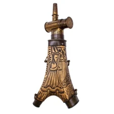 Original Carved Powder Horn in Stag Horn probably 17th century