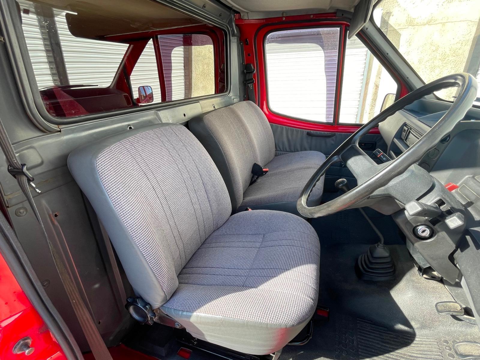 Image 8 - 1990 Ford TRANSIT 120 POPULAR  Diesel Manual