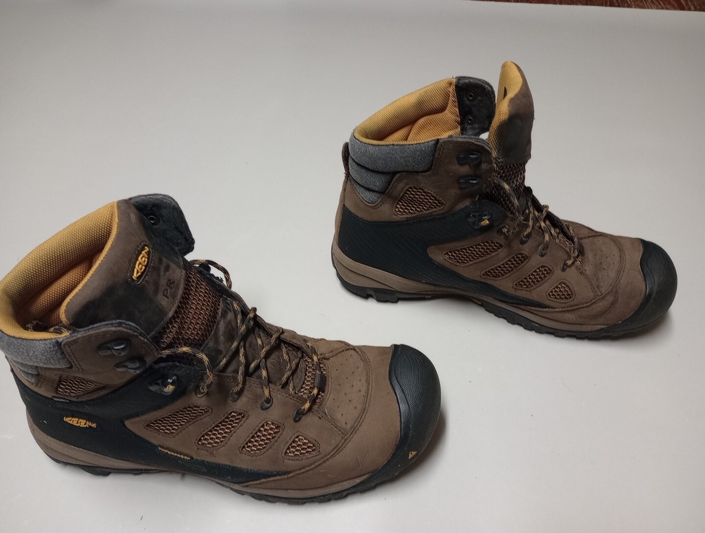 Keen Targhee II scarponi bassi da trekking uomo taglia 15 pelle impermeabili 1009181D