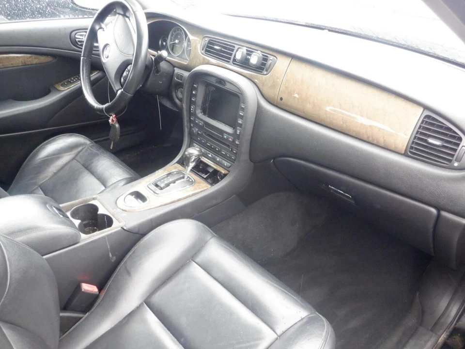 Used Engine Complete Assembly fits: 2006 Jaguar S type 4.2L R model VIN C 8th di Foto 4 de 4