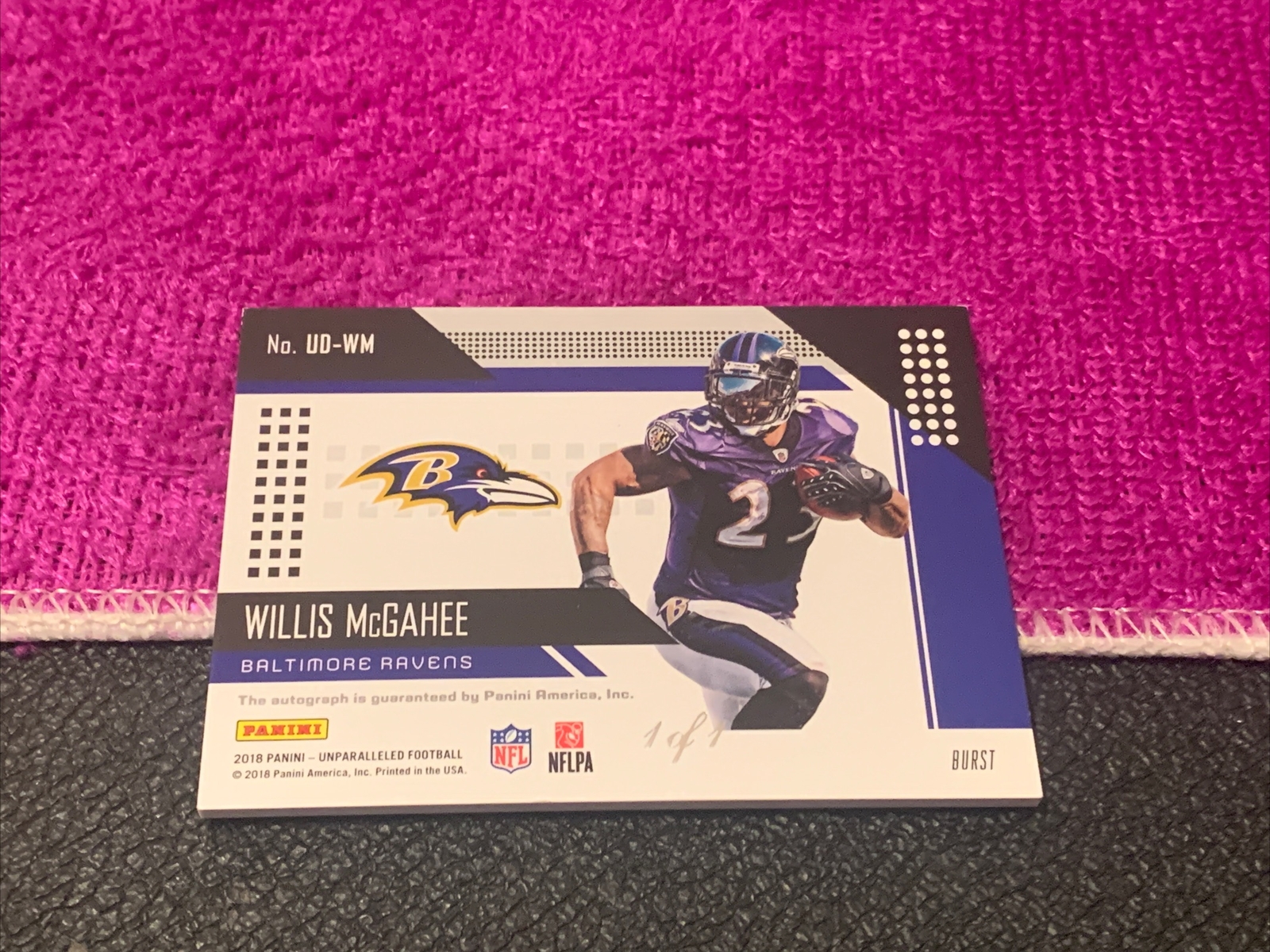 2018 PANINI UNPARALLELED FOOTBALL UNDENIABLE WILLIS MCGAHEE AUTO BURST SP# 1/1 view 5