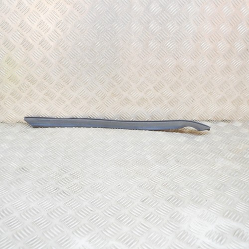 BMW 6 Cabrio F12 640d Stoßstange vorne Gummi 7222010 3.0 Diesel 230kw 2011