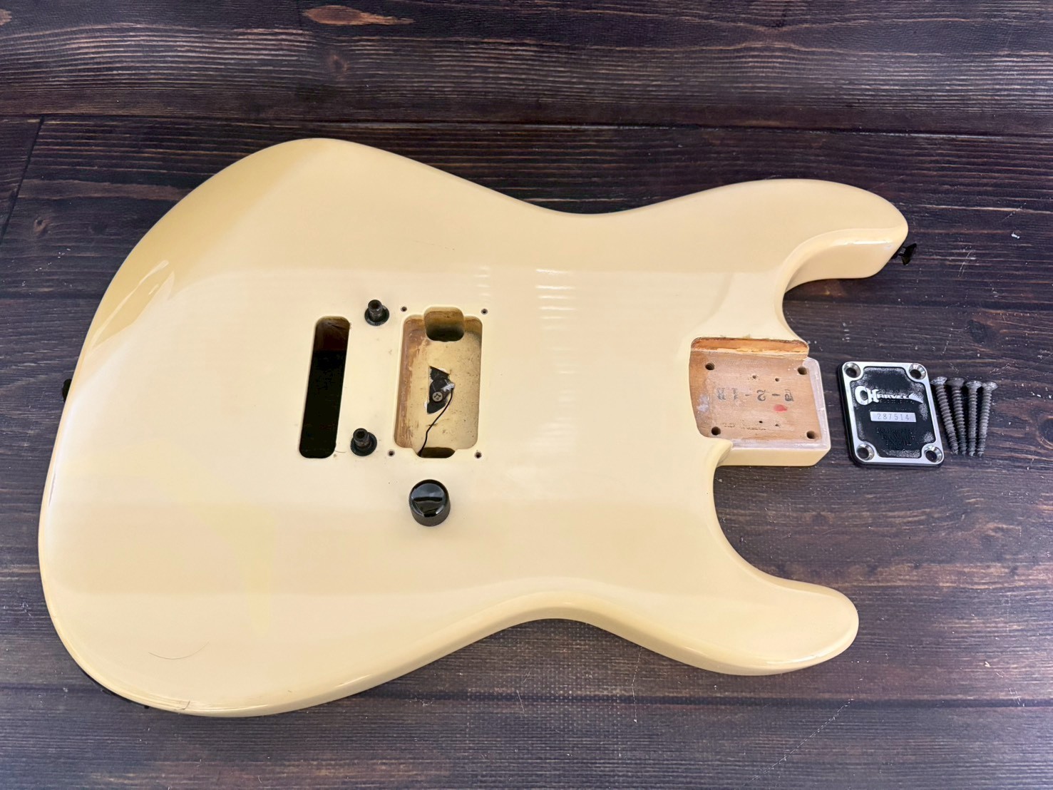 80s Charvel by Jackson Model2 1H Body White w/Plate