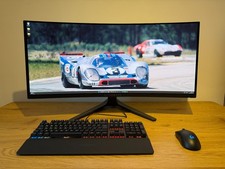 SFF Custom High End Gaming PC with Ultrawide 1440p QD-OLED 165hz Monitor Bundle