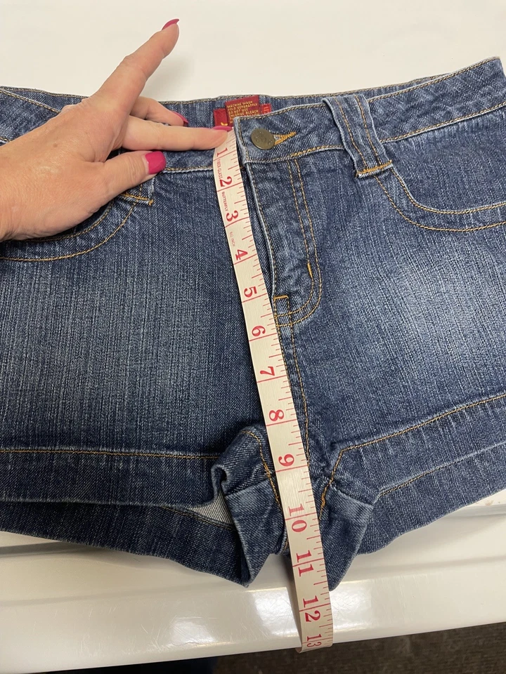 Tilt Jean Shorts Junior Girl's Size 11 Vintage Low Rise  - Image 2 of 4