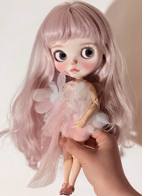 Custom Blythe-Stil Puppe mit lila Perücke, Outfit & extra Händen 