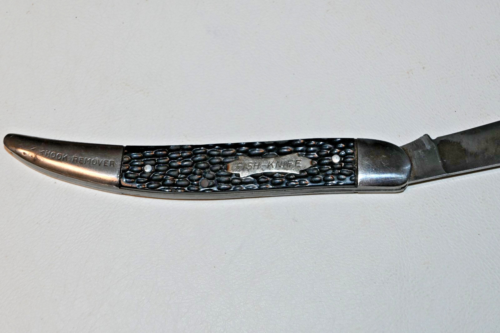 Vintage Colonial Providence R.I. Fish-Knife Pocket Knife with Hook Remover